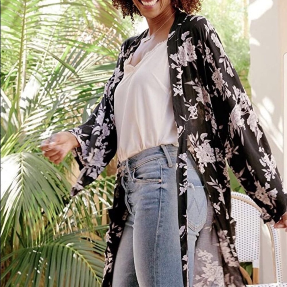 Spiritual Gangster Maya black and white floral Kimono, one size
